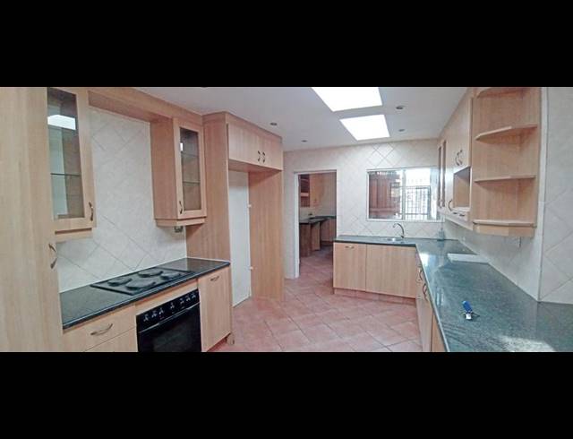 5 BEDROOM PROPERTY TO RENT IN RIETONDALE